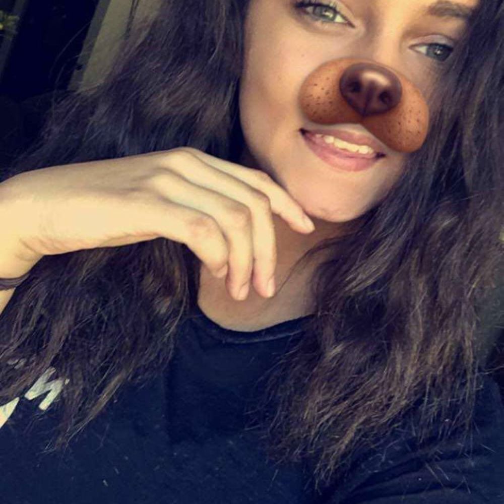 Meet your Posher, Macie