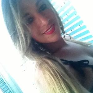 Meet your Posher, Aline