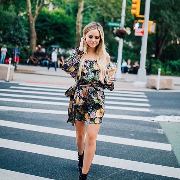 FL&L mini dress - Picture 3 of 5