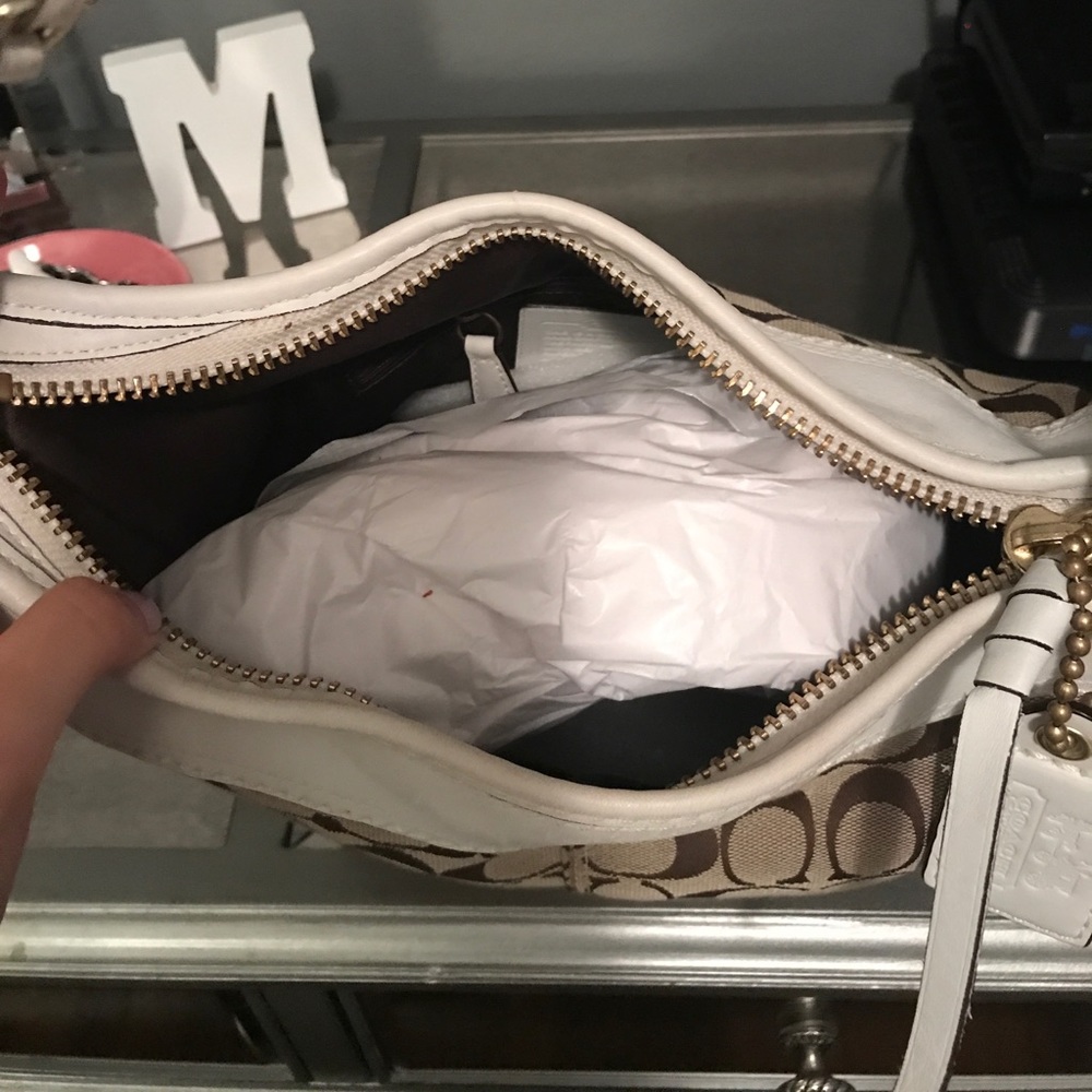 Authentic Coach bag - Picture 3 of 4