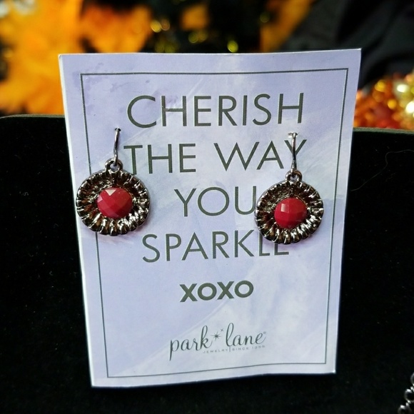 Naomi set - Picture 2 of 5