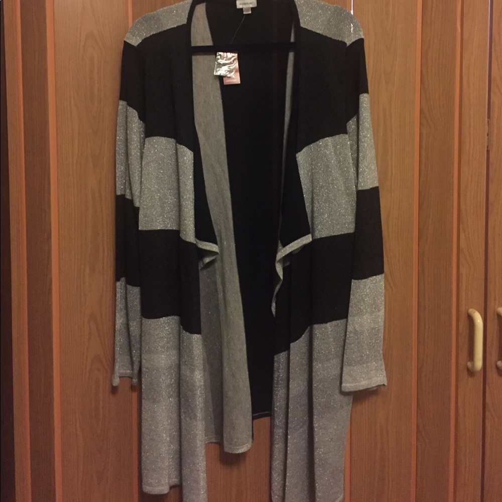 Avenue cardigan NWT