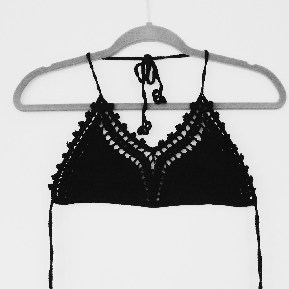Crochet bralette bikini top in Black!