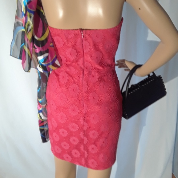 AWESOME dress! - Picture 2 of 5