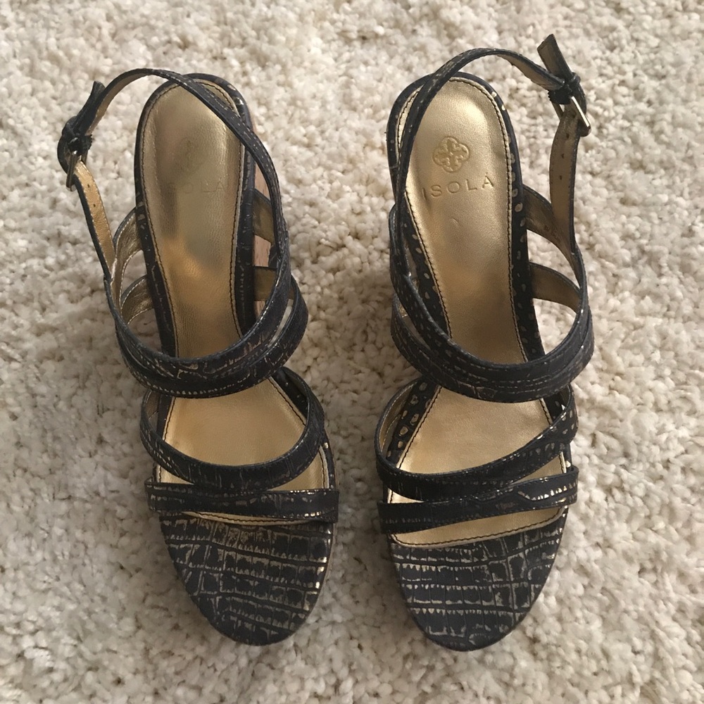 Isola corkscrew wedges