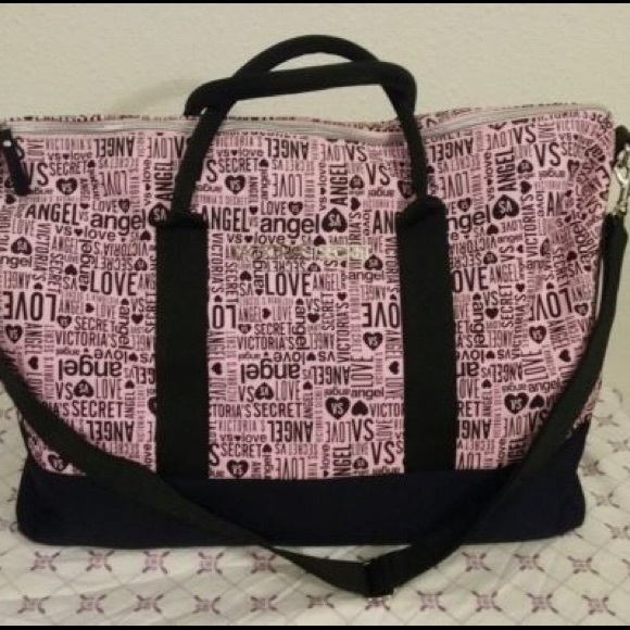Victoria's Limited Edition Pink Get-Away Bag - Picture 3 of 4