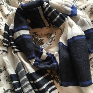 Striped Gap Scarf