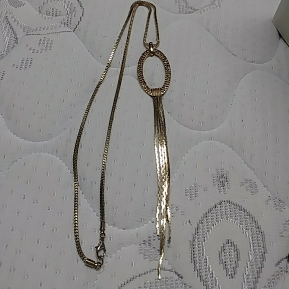 Gold tassel necklace - Picture 1 of 4
