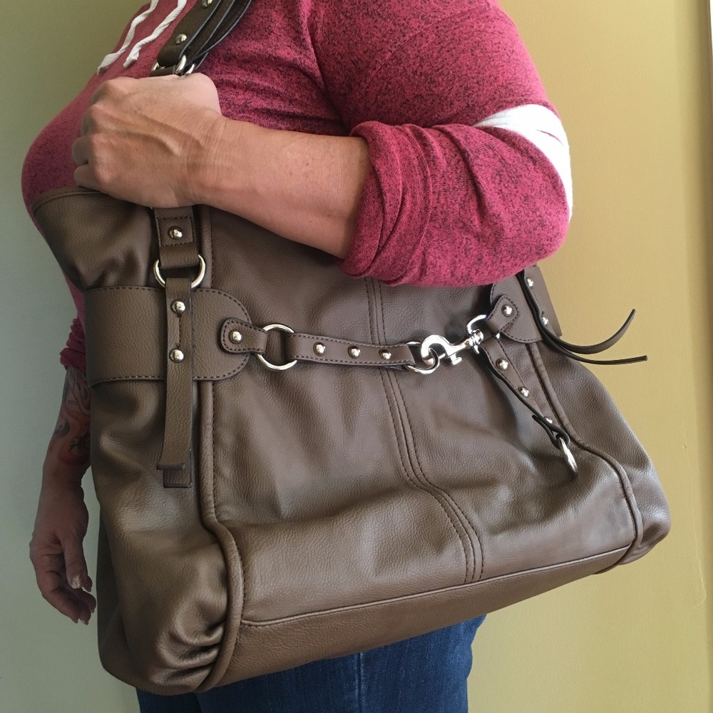 Black Rivet Milano Collection Brown Clip Tote