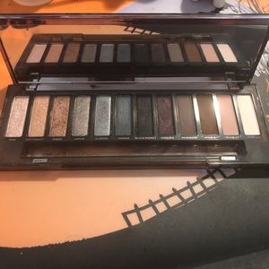 Like NEW Urban Decay NAKED SMOKY Palette