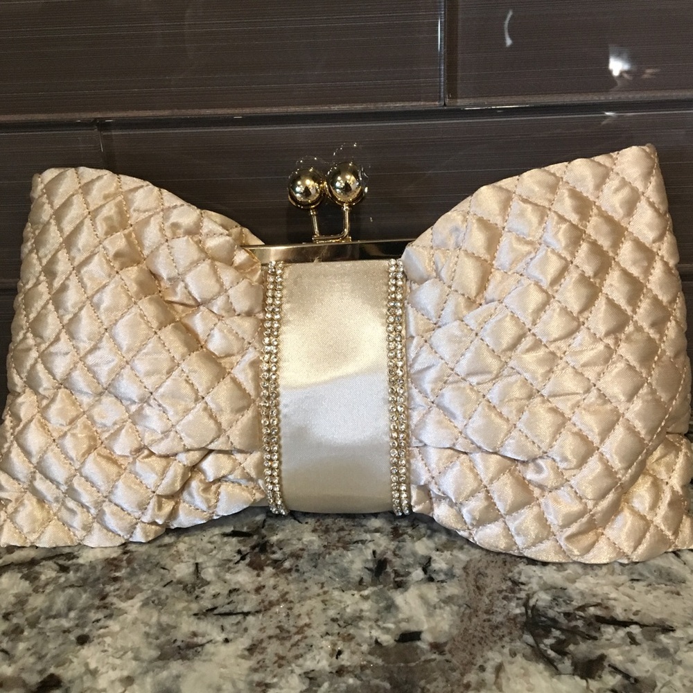 Bella costume evening clutch