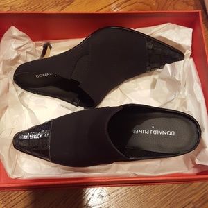 Donald Jones Pinder Mules