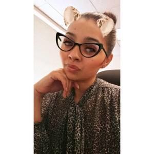 Meet your Posher, Taina