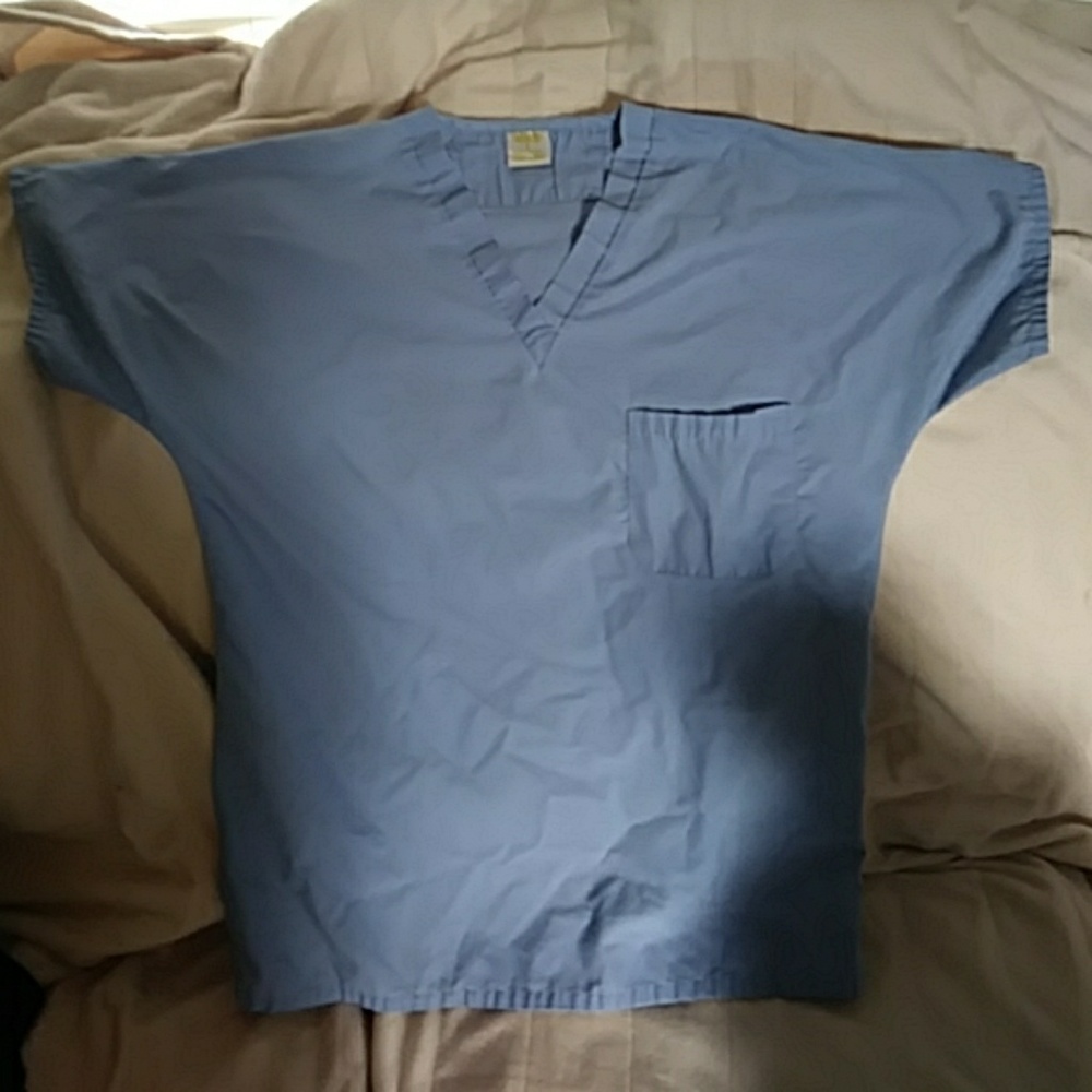 Small scrub top