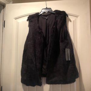 Signature Studio Black Cozy Vest Signature Studio Black Cozy Vest