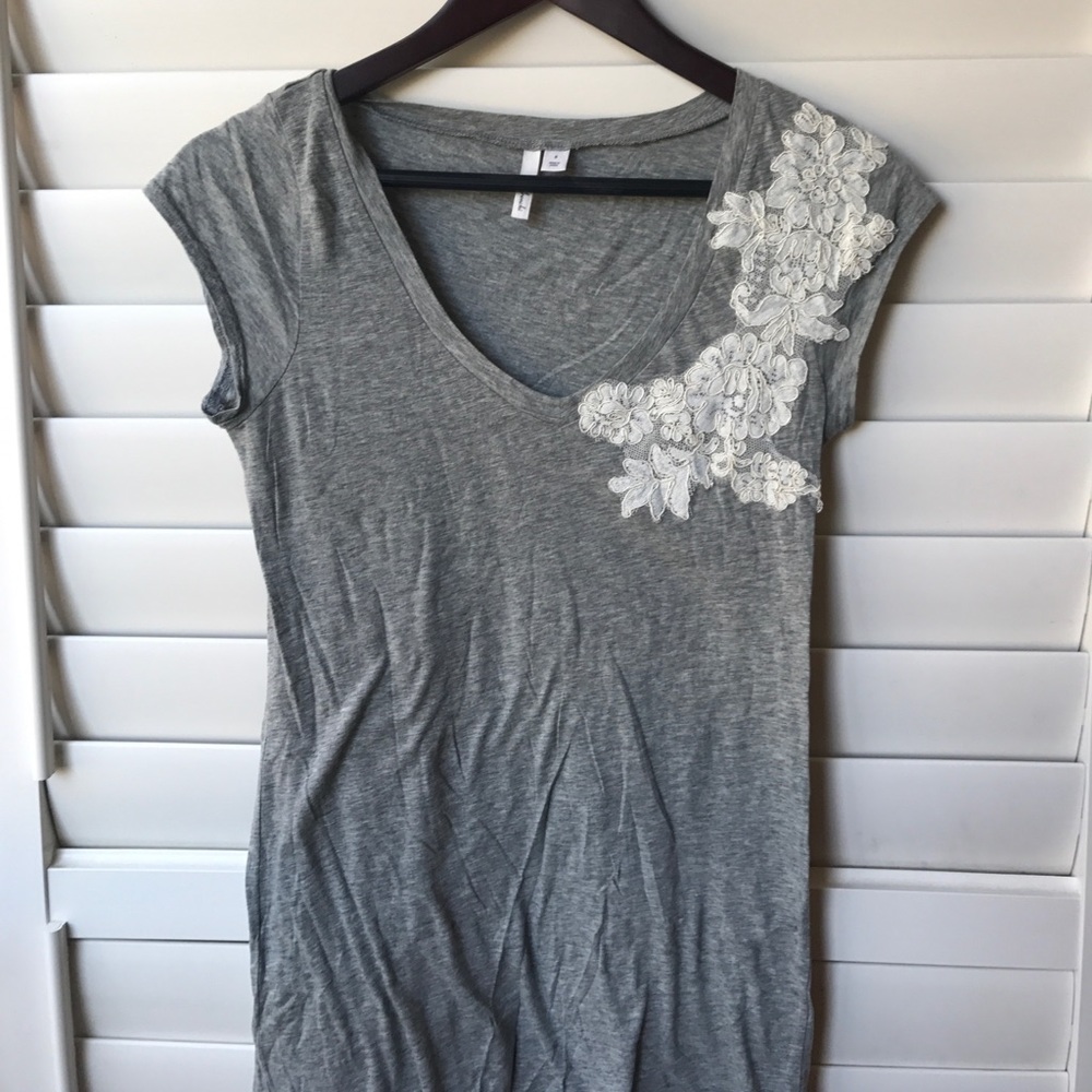 Frenchi Long Tshirt with Appliqué