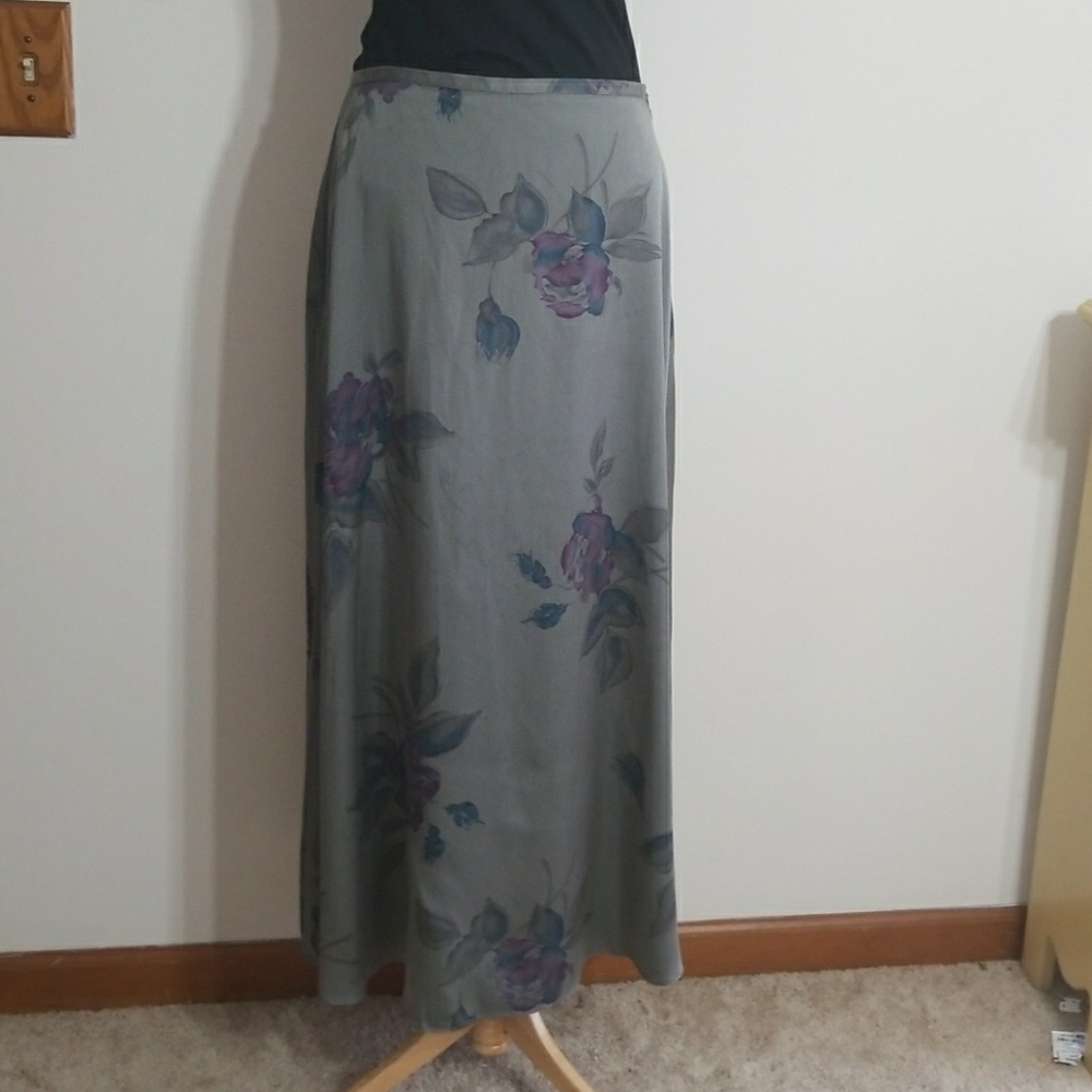 Dana Buchman Long Silk Skirt Size 12