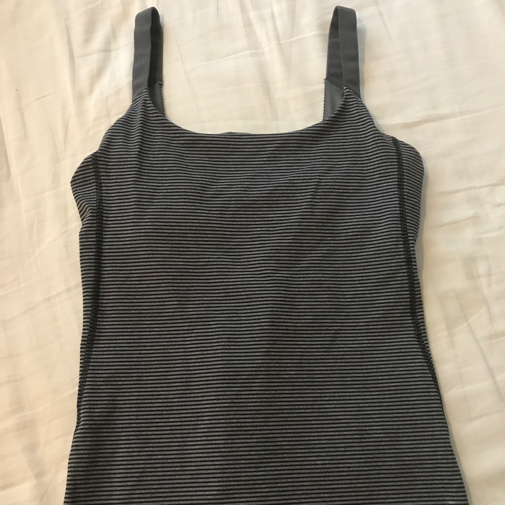 Lululemon striped tank sz 4