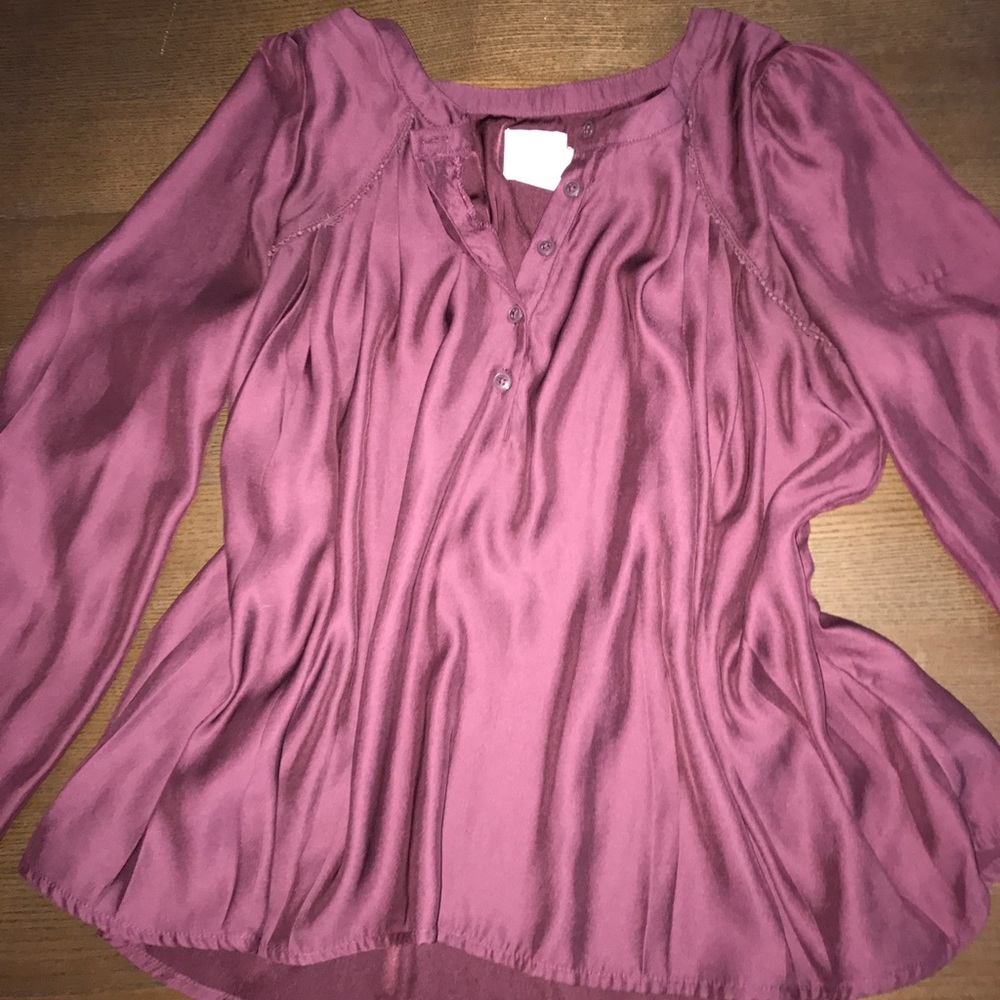 i want to sell this chic Urban Outfitters top!