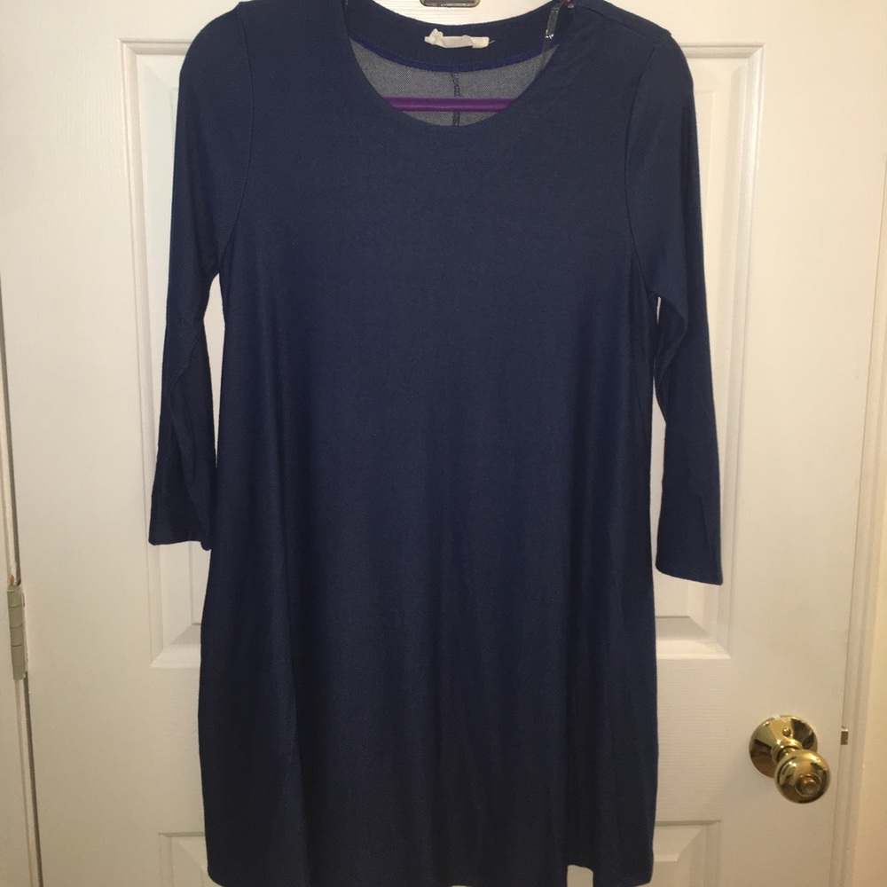 Blue long-sleeve dress with pockets!