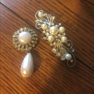 Brooch and a hair pennant Brooch and a hair pennant