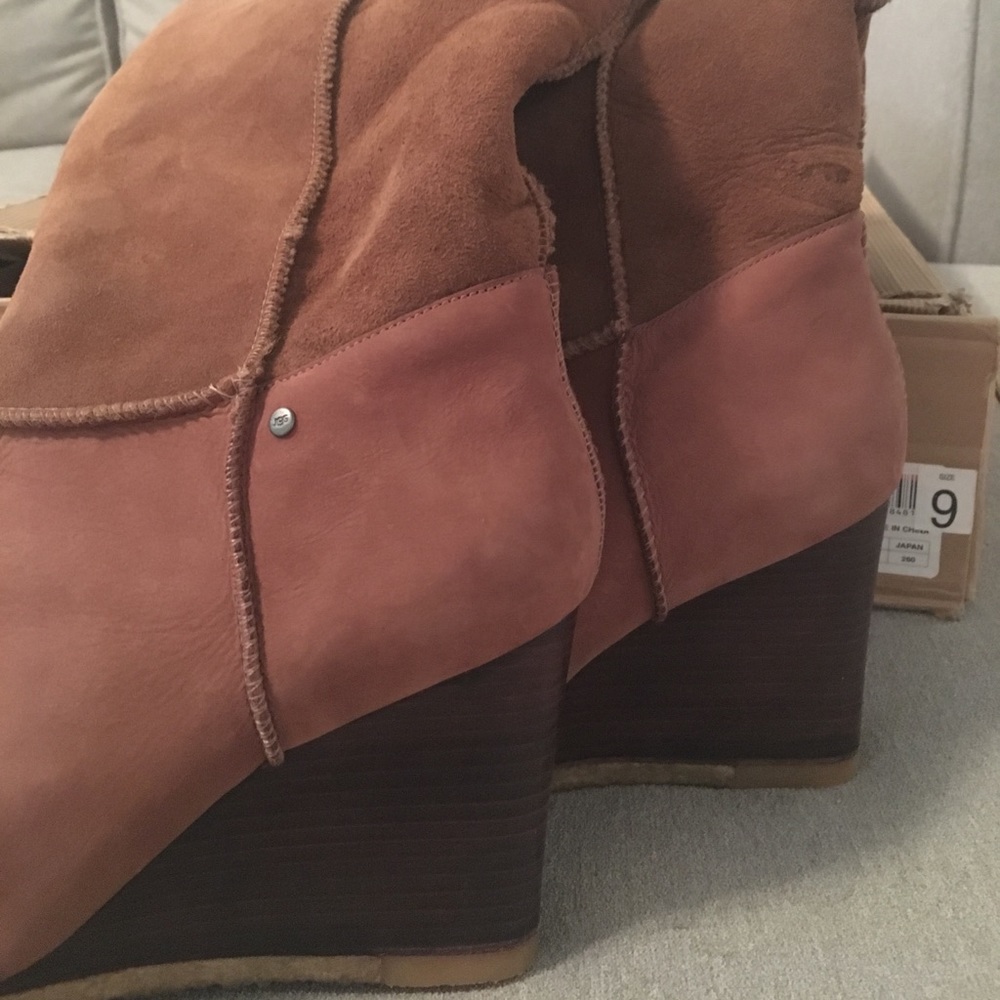 UGG Aprelle in Chesnut Boot - Picture 5 of 7