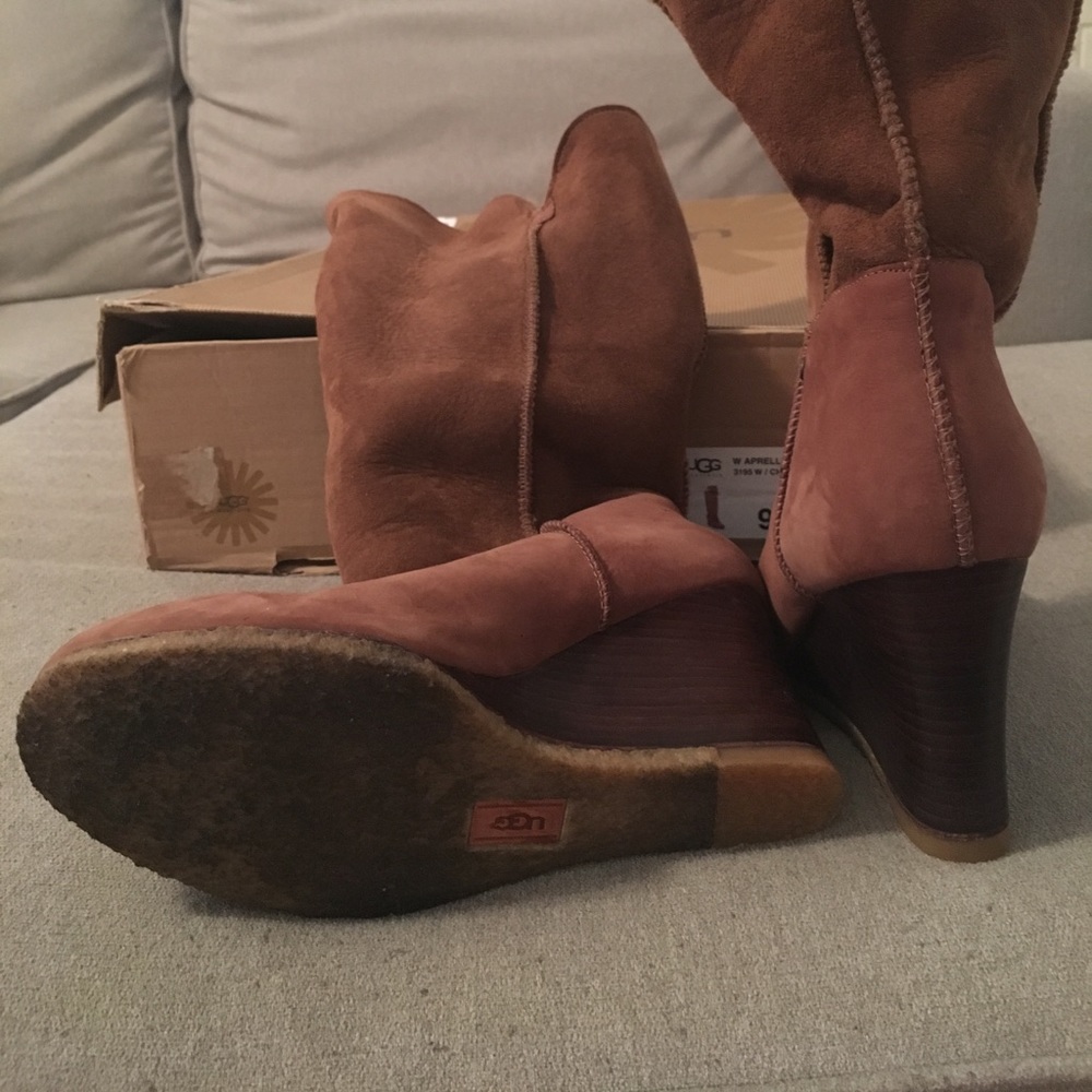 UGG Aprelle in Chesnut Boot - Picture 6 of 7