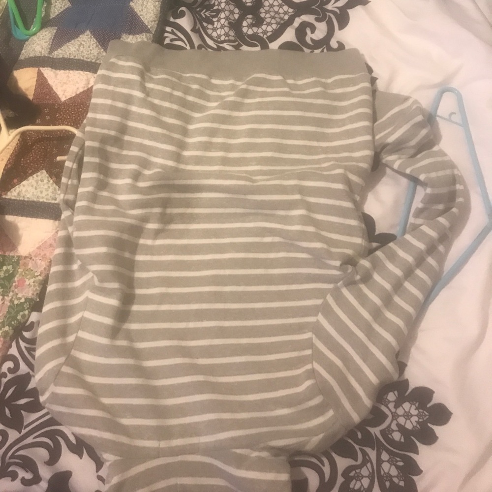 Sweater - Picture 3 of 3