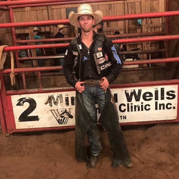 Meet your Posher, Kyle - Picture 1 of 1