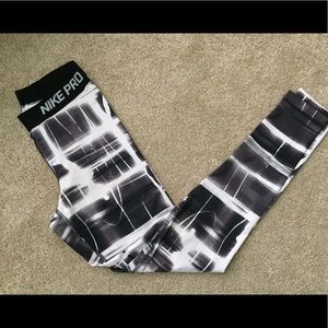 Nike pro rare print legging