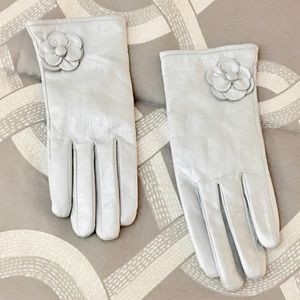 NWOTs Leather Driving Gloves NWOTs Leather Driving Gloves