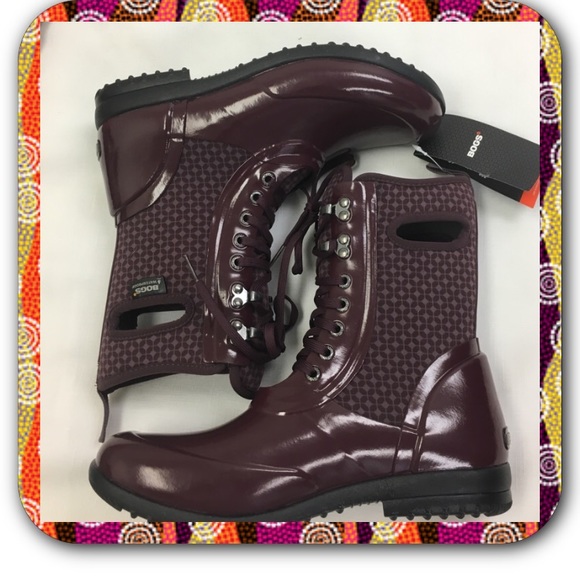 Bogs Shoes - NIB Women’s Bogs Burgundy Waterproof Boots Sz 8