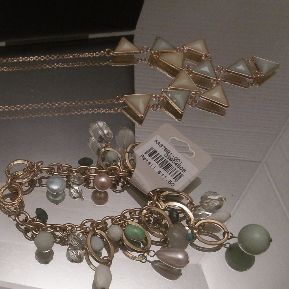 ISIS NECKLACE AND BRACELET A261