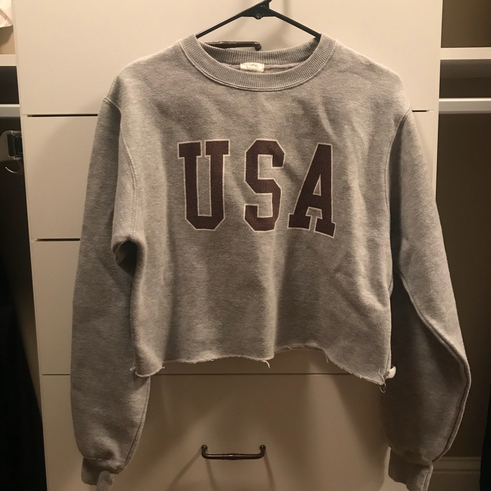 Brandy Melville USA cropped sweater