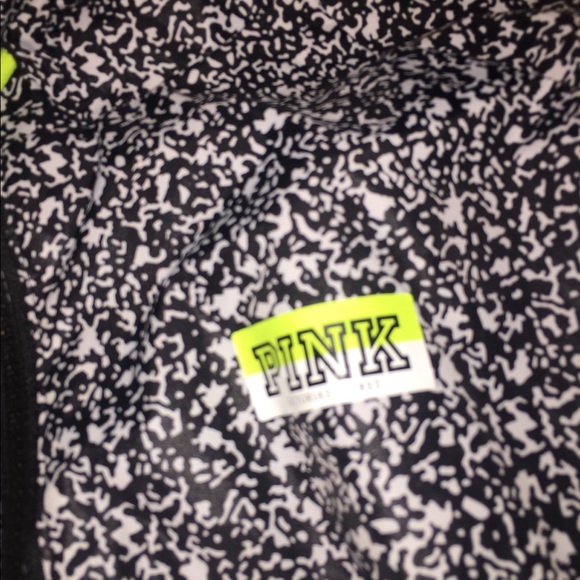 Pink wind breaker - Picture 4 of 6