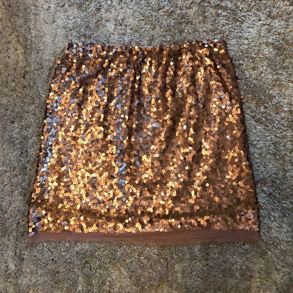 lc Lauren Conrad rose gold sequin skirt