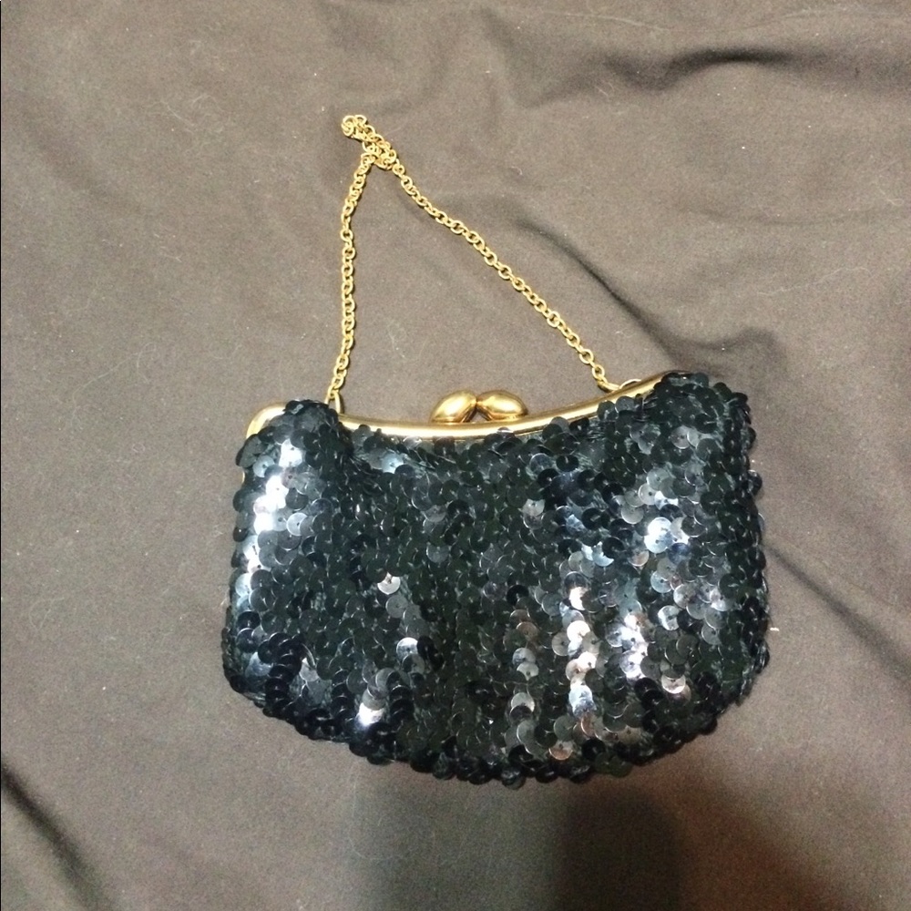 Beautiful Vintage Tiny Sequin Purse.