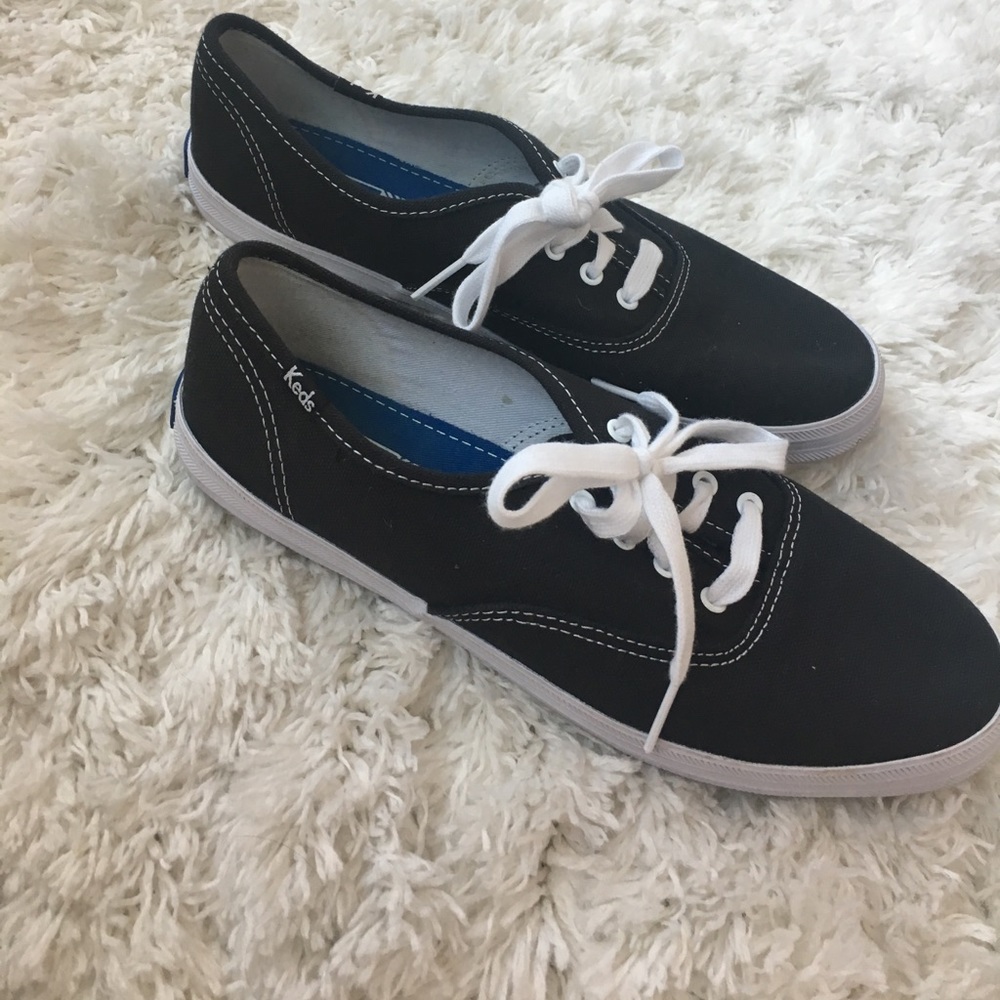Black Keds sneakers