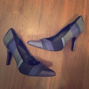 Size 7.5 Nine West blue pumps