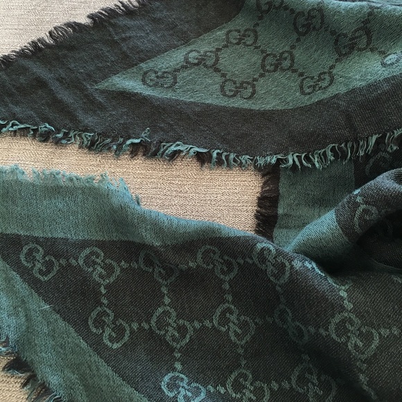 Gucci scarf - Picture 2 of 4