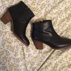 Black leather Madewell zipcode booties