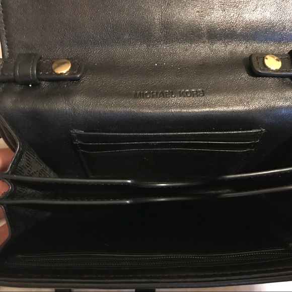 Michael Kors cheetah clutch - Picture 4 of 4