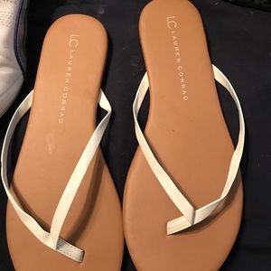 NWOT Lauren Conrad Sandals