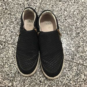 Ash black snake skin sneaker