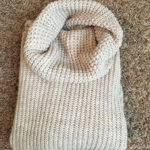 Chunky comfy sweater!