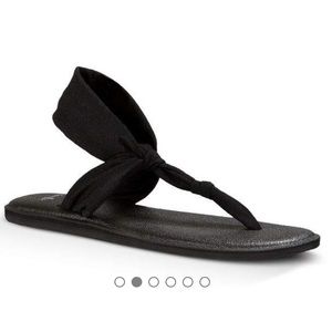 Sanuk yoga sling