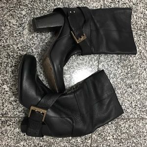 Chloe black mid length boot