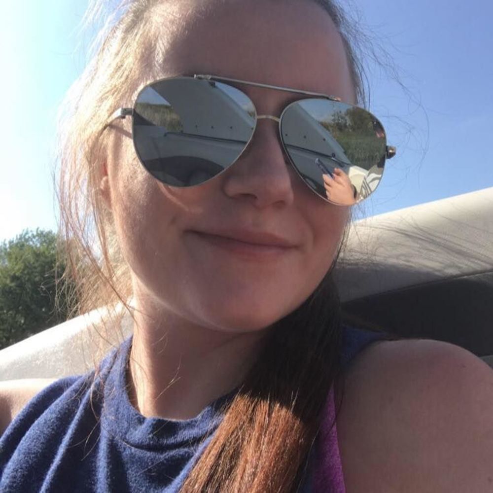 Meet your Posher, Kaitlyn