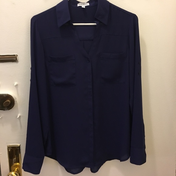 MOVIG SALE! Navy blue portofino button down blouse - Picture 1 of 4