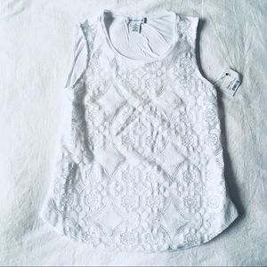 Liz Claiborne Sleeveless Lace Top